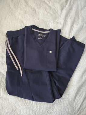 Womens Fabletics Scrub Set Navy Blue Color Size Large
